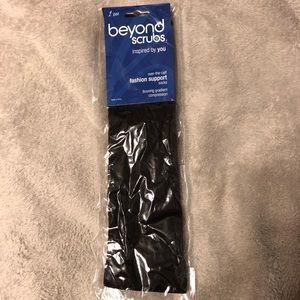 Beyond Scrubs Compression Socks NWT